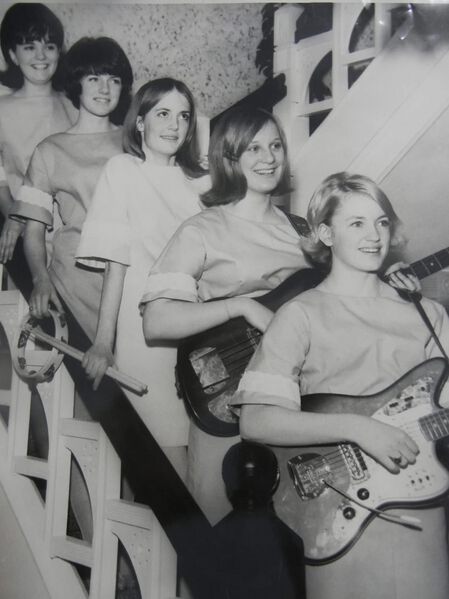Datei:MA pic Gyrlls 1967.jpg