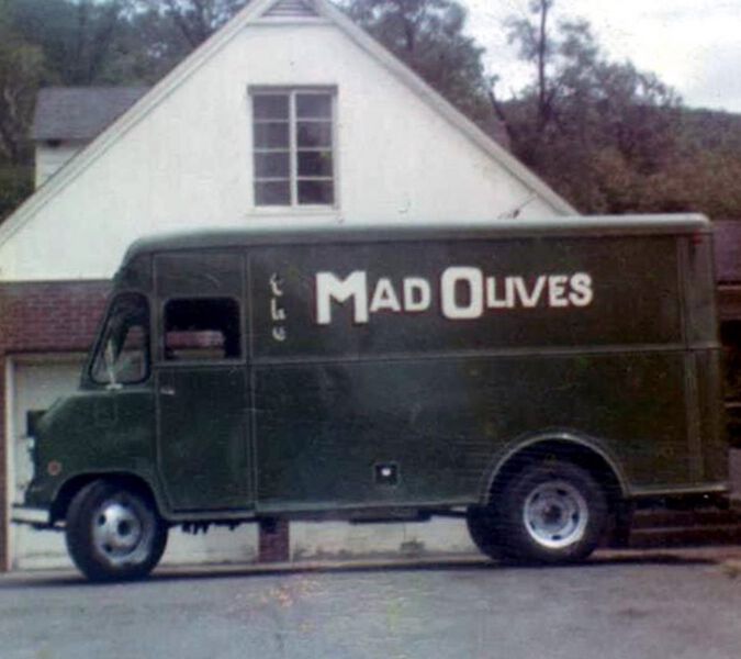 Datei:MA Mad Olives 02.jpg